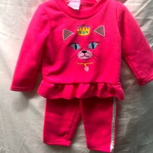 Mon petit outfit sz 6/9 mos